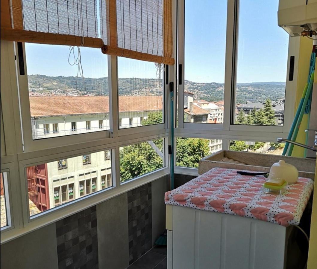 Ourense centro con fácil aparcamiento Apartamento Exterior foto